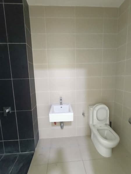 2-storey Terraced House for Rent in Eco Majestic (Semenyih) - CK Law - Bathroom - PropertyGuru.com.my