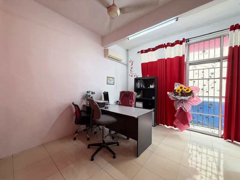 2-storey Terraced House for Sale in Taman Kimsar (Perai) - Aswad . - Interior - PropertyGuru.com.my