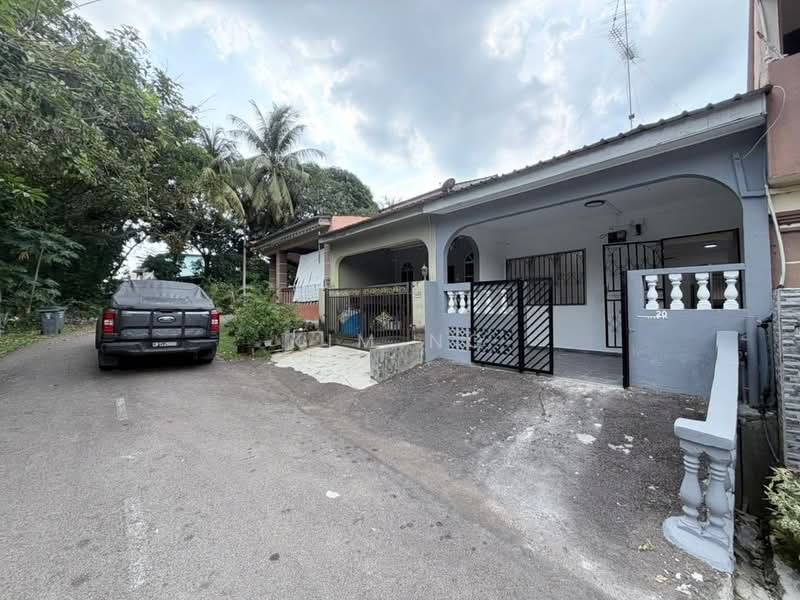 Terraced House for Sale in Taman Kluang Barat (Kluang) - Kim Ng - Exterior - PropertyGuru.com.my