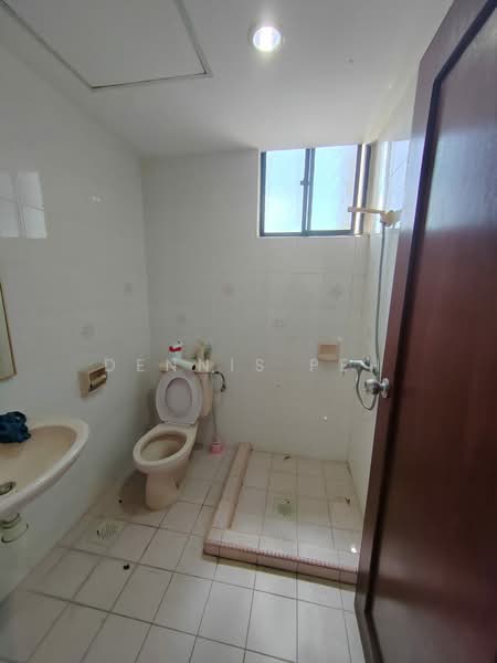 Apartment for Sale at Mewah View Luxurious Apartments - Dennis Peh - Bathroom - PropertyGuru.com.my