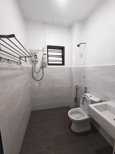 2-storey Terraced House for Rent in Johor Bahru (Johor) - Cassie Chin - Bathroom - PropertyGuru.com.my
