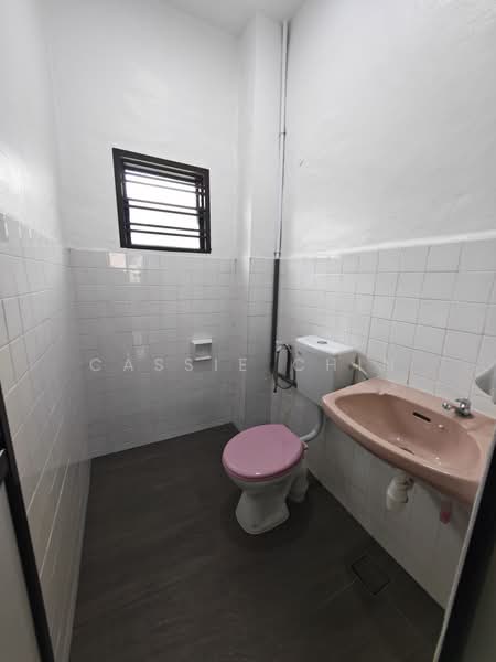 2-storey Terraced House for Rent in Johor Bahru (Johor) - Cassie Chin - Bathroom - PropertyGuru.com.my