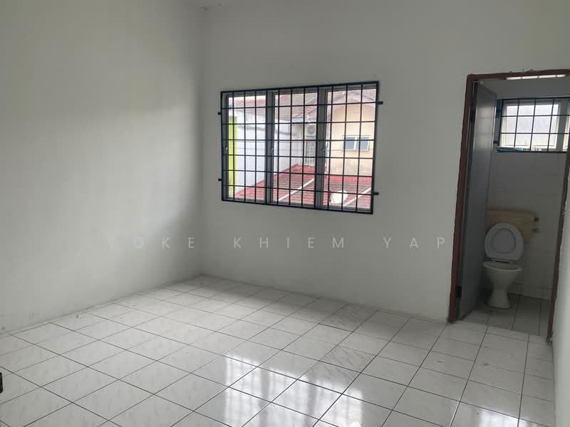 2-storey Terraced House for Rent in Bandar Teknologi Kajang (Kajang) - Yoke Khiem Yap - Bathroom - PropertyGuru.com.my
