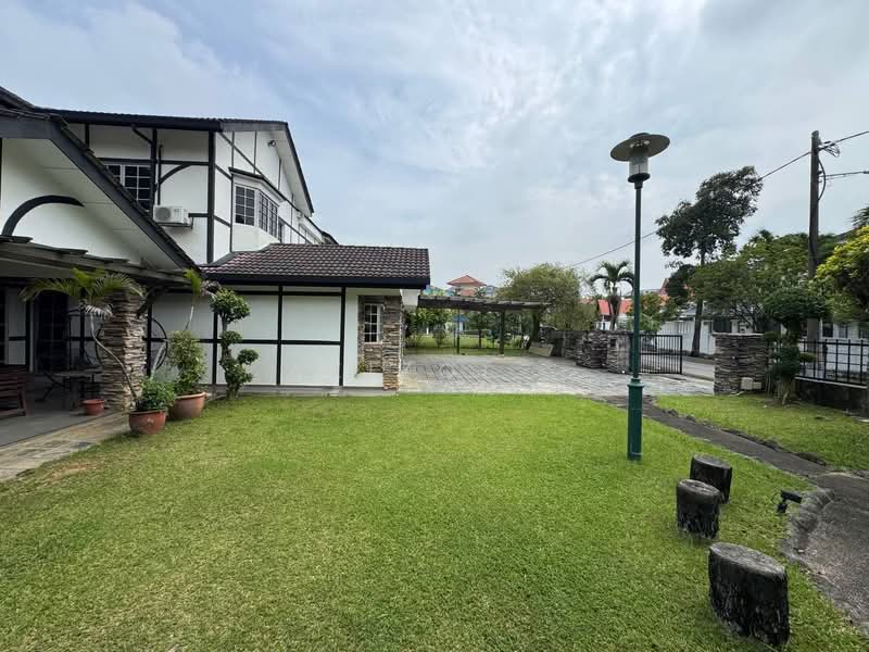 Bungalow for Rent in Seksyen 9 (Shah Alam) - Azizol . - PropertyGuru.com.my