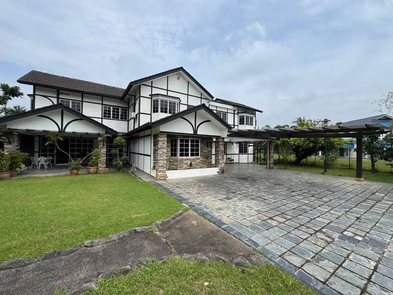 Bungalow for Rent in Seksyen 9 (Shah Alam) - Azizol . - PropertyGuru.com.my