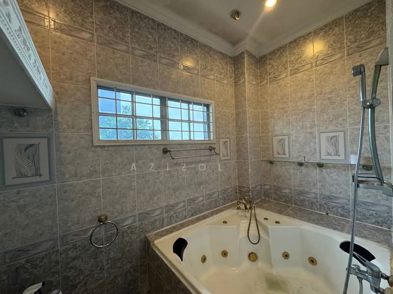 Bungalow for Rent in Seksyen 9 (Shah Alam) - Azizol . - PropertyGuru.com.my