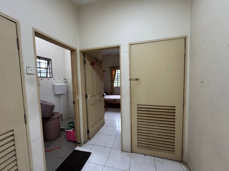 Bungalow for Rent in Seksyen 9 (Shah Alam) - Azizol . - PropertyGuru.com.my