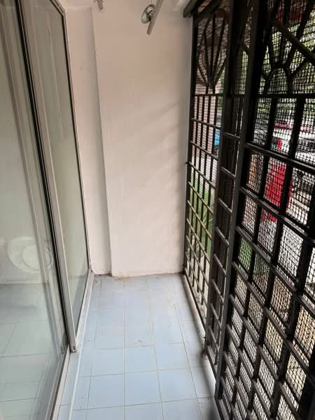 Pangsapuri untuk Dijual di Apartment Selasih - Sha . - Balcony - PropertyGuru.com.my
