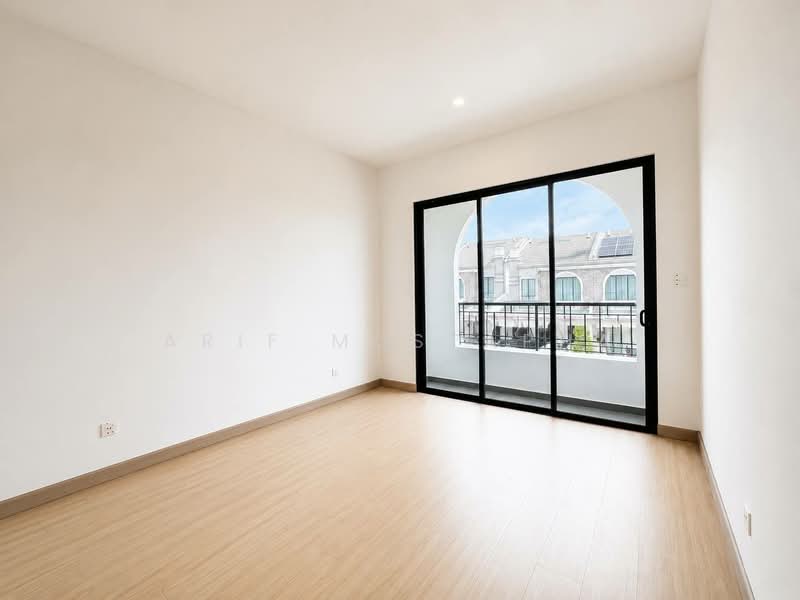 2-storey Terraced House for Sale in Setia Safiro (Cyberjaya) - Arif Mustapha - Balcony - PropertyGuru.com.my