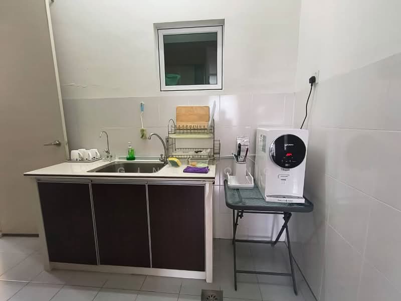Kondominium untuk Disewa di BayStar Condominium - Gina Yong - Kitchen - PropertyGuru.com.my