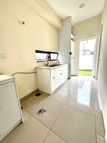 Semi-Detached House for Rent in Kuala Selangor (Selangor) - Shiqin Saidin - Kitchen - PropertyGuru.com.my