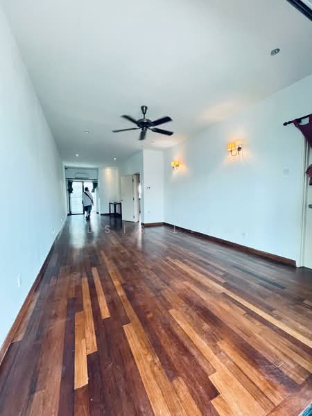 3-storey Terraced House for Sale in Taman Tasik Damai (Sungai Besi) - Elsis Liew - Living Room - PropertyGuru.com.my