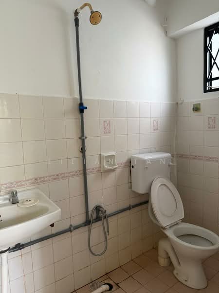 Kondominium untuk Disewa di Le Jardin Deluxe - Lilian Tan - Bathroom - PropertyGuru.com.my