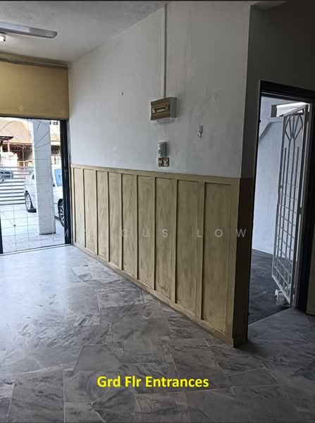 2-storey Terraced House for Rent in Puchong (Selangor) - Marcus Low - Entrance - PropertyGuru.com.my