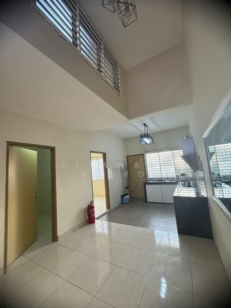 1-storey Terraced House for Sale in Kampung Rantau Panjang (Kapar) - Salawati Busro - Kitchen - PropertyGuru.com.my