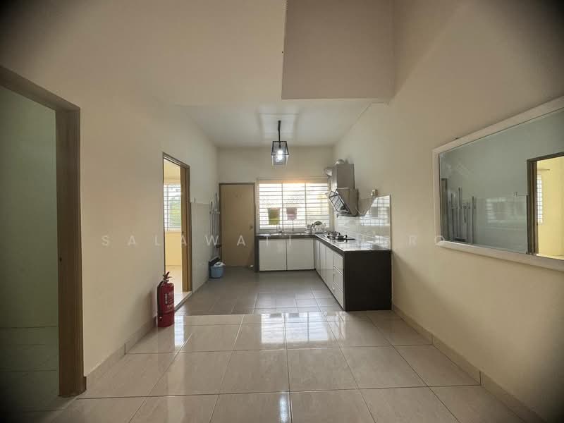 1-storey Terraced House for Sale in Kampung Rantau Panjang (Kapar) - Salawati Busro - Kitchen - PropertyGuru.com.my