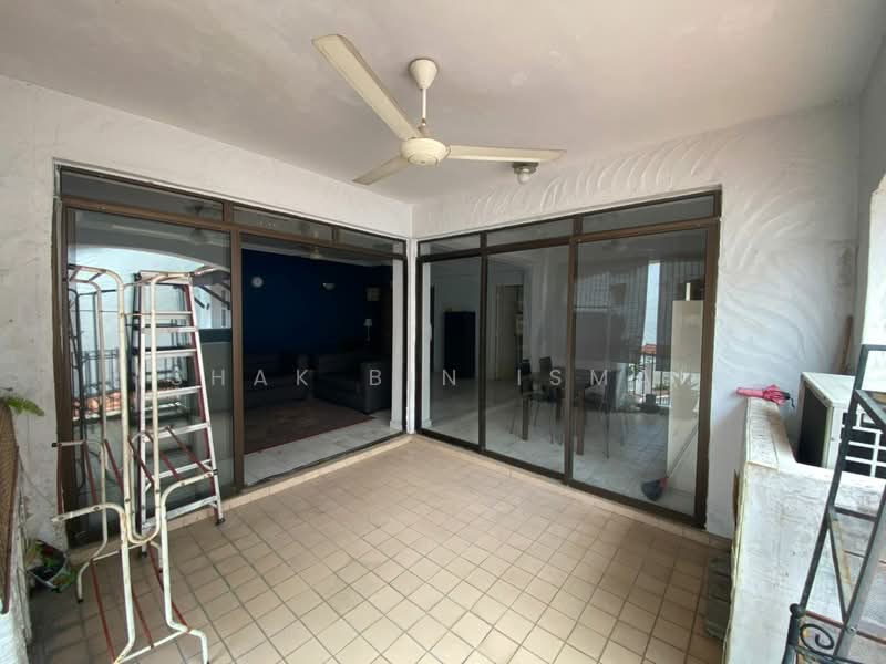 Kondominium untuk Dijual di Pantai Hillpark 2 - Ishak Bin Ismail - Balcony - PropertyGuru.com.my