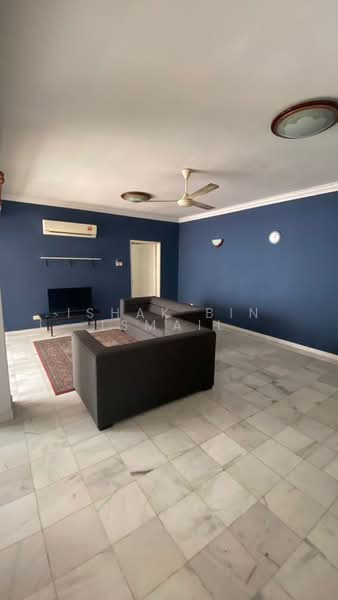 Kondominium untuk Dijual di Pantai Hillpark 2 - Ishak Bin Ismail - Living Room - PropertyGuru.com.my