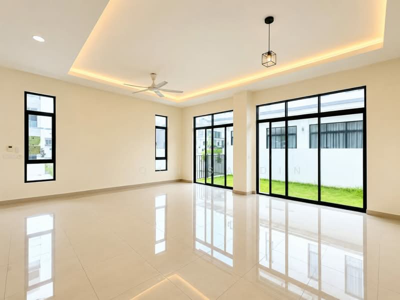 Semi-Detached House for Sale in Kuala Selangor (Selangor) - Shiqin Saidin - Living Room - PropertyGuru.com.my