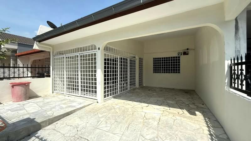 Terraced House for Rent in Taman Cuepacs (Cheras) - Kew . - Exterior - PropertyGuru.com.my