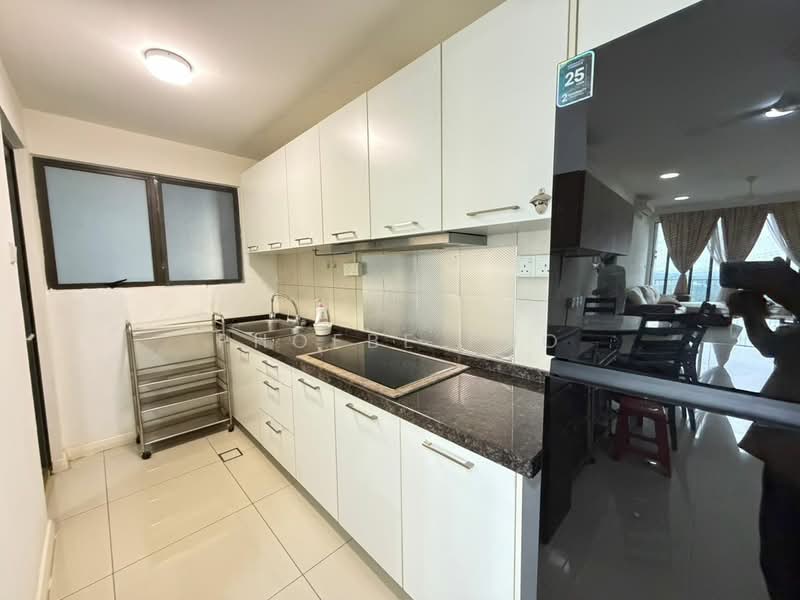 Condominium for Rent at The WaterEdge (Pinggiran Air) - Phoebe Foo - Kitchen - PropertyGuru.com.my