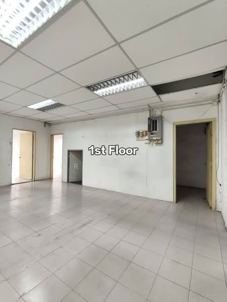 Shop / Office for Sale in Taman Johor Jaya (Johor Bahru) - Erica Ho - Interior - PropertyGuru.com.my