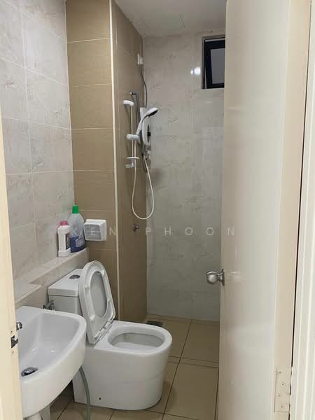 Service Residence for Rent at D'Summit Residences - Ken Phoon - PropertyGuru.com.my