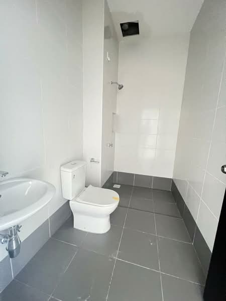 Cluster House for Sale in Eco Botanic (Iskandar Puteri (Nusajaya)) - Bevis Liew - Bathroom - PropertyGuru.com.my