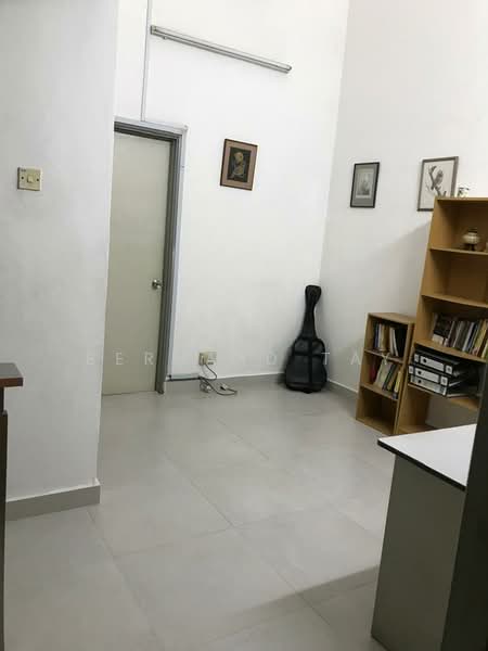 Terraced House for Sale in Bandar Country Homes (Rawang) - Bernard Tay - Study - PropertyGuru.com.my