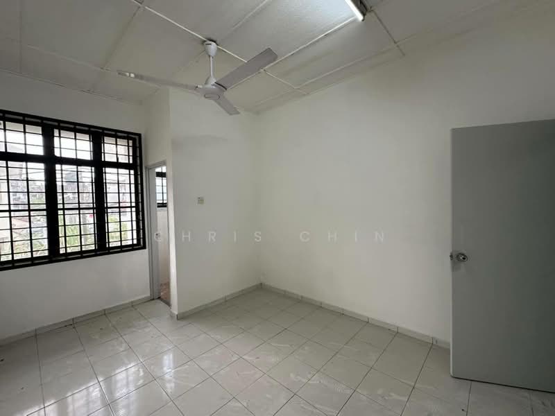 2-storey Terraced House for Sale in Taman Desa Cemerlang (Ulu Tiram) - Chris Chin - Interior - PropertyGuru.com.my