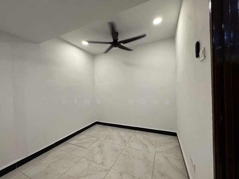 Rumah Teres 2 Tingkat untuk Dijual di Taman Rawang Jaya (Rawang) - Danny Wong - Interior - PropertyGuru.com.my