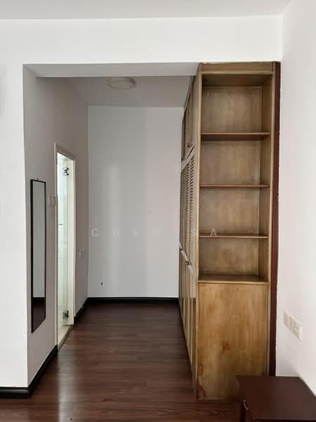 Condominium for Sale at Sri York Condominium - Chew SA - Wardrobe - PropertyGuru.com.my