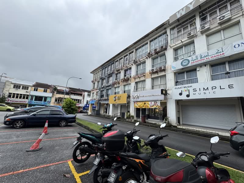 Shop / Office for Sale in Taman Melawati (Ulu Kelang) - Mezzie . - PropertyGuru.com.my