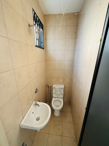 2-storey Terraced House for Sale in Elmina (Shah Alam) - Mohd Fadzli - Bathroom - PropertyGuru.com.my