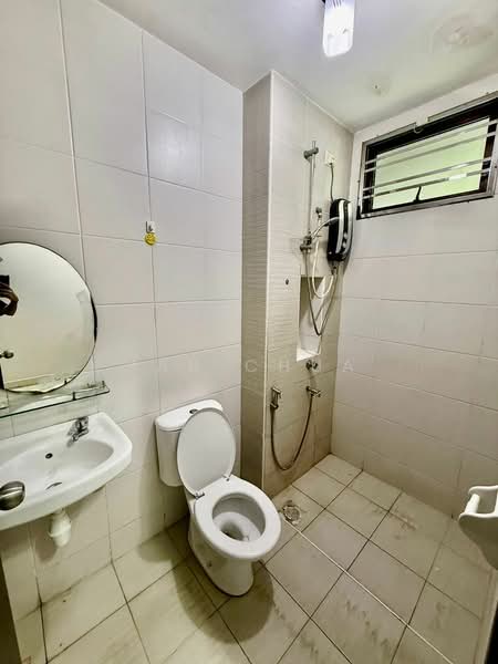 Rumah Teres 2 Tingkat untuk Dijual di Taman Redang (Johor Bahru) - Ian Chua - Bathroom - PropertyGuru.com.my