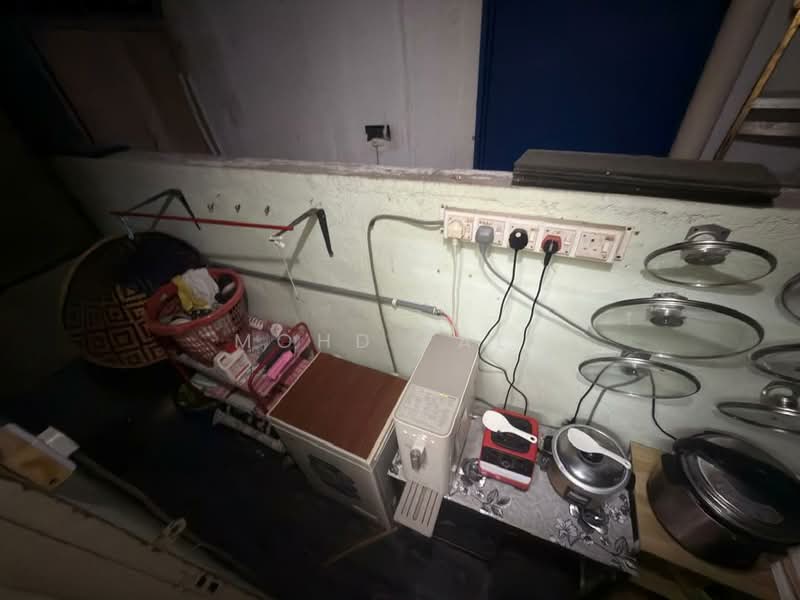 Rumah Teres 1 Tingkat untuk Dijual di Taman Universiti (Skudai) - Mohd Faez - Kitchen - PropertyGuru.com.my