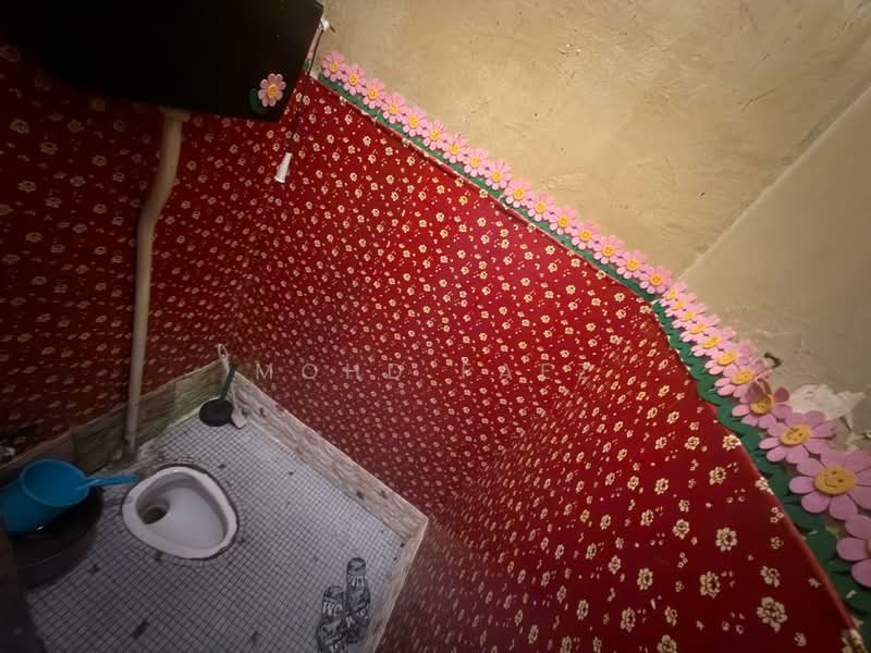 Rumah Teres 1 Tingkat untuk Dijual di Taman Universiti (Skudai) - Mohd Faez - Bathroom - PropertyGuru.com.my