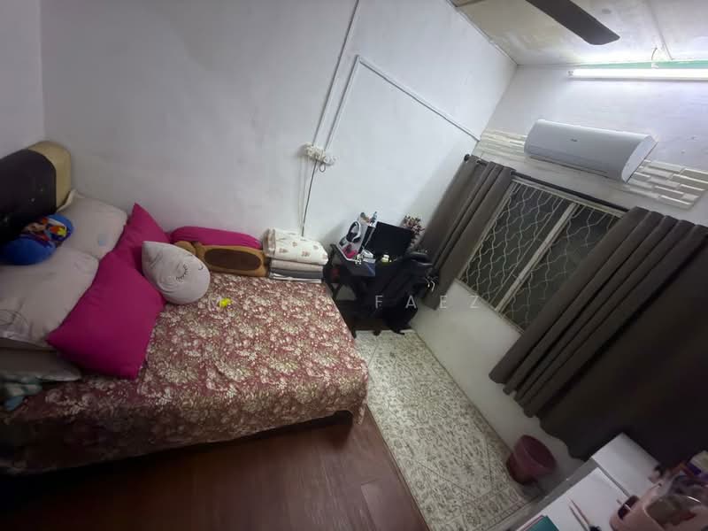 Rumah Teres 1 Tingkat untuk Dijual di Taman Universiti (Skudai) - Mohd Faez - Bedroom - PropertyGuru.com.my