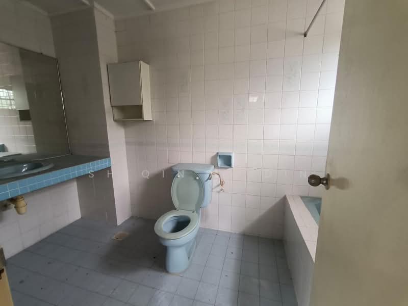 Rumah Banglo untuk Dijual di Damansara Heights (Kuala Lumpur) - Shiqin Saidin - Bathroom - PropertyGuru.com.my