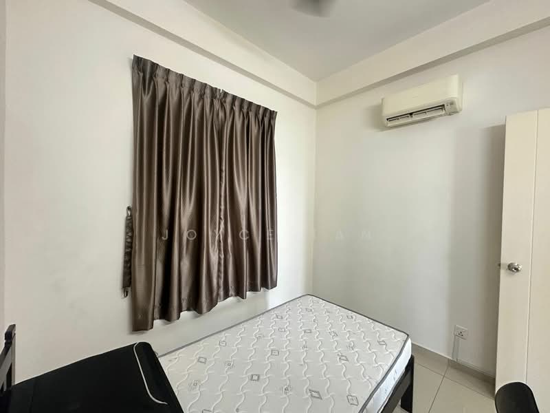 Condominium for Sale at Fairway Suites - Joyce Tan - Bedroom - PropertyGuru.com.my