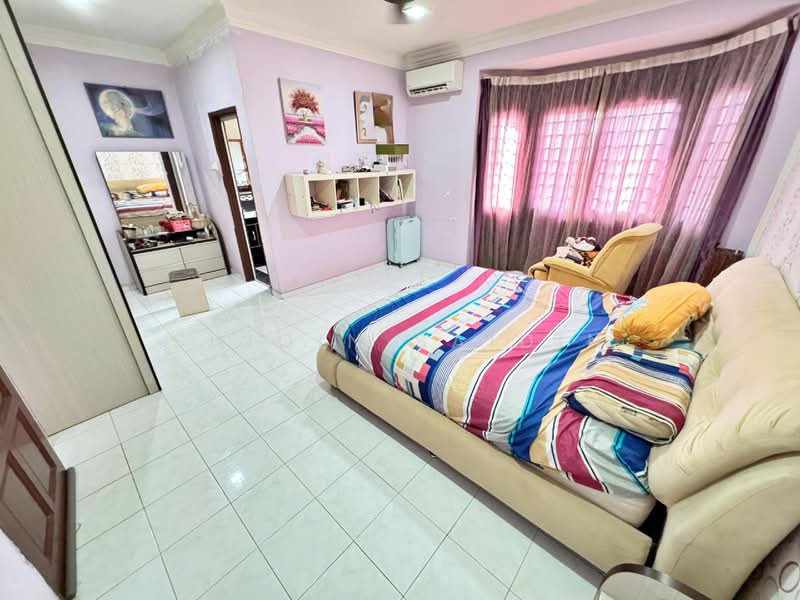 Rumah Teres 2-Tingkat untuk Dijual di Bandar Baru Sungai Long (Kajang) - Shiqin Saidin - Bedroom - PropertyGuru.com.my