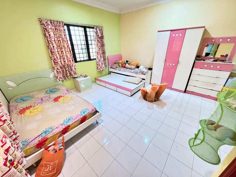 Rumah Teres 2-Tingkat untuk Dijual di Bandar Baru Sungai Long (Kajang) - Shiqin Saidin - Bedroom - PropertyGuru.com.my