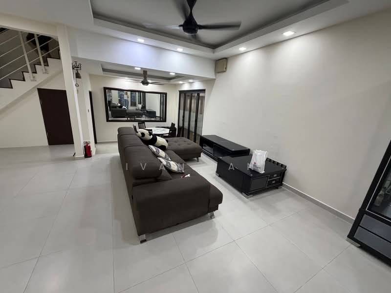 2-storey Terraced House for Rent in SS2 (Petaling Jaya) - Ivan Tan - Living Room - PropertyGuru.com.my