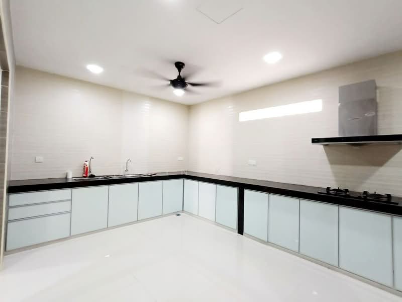 2-storey Terraced House for Rent in Taman Pengkalan Barat (Ipoh) - Qazin Khoo - Kitchen - PropertyGuru.com.my