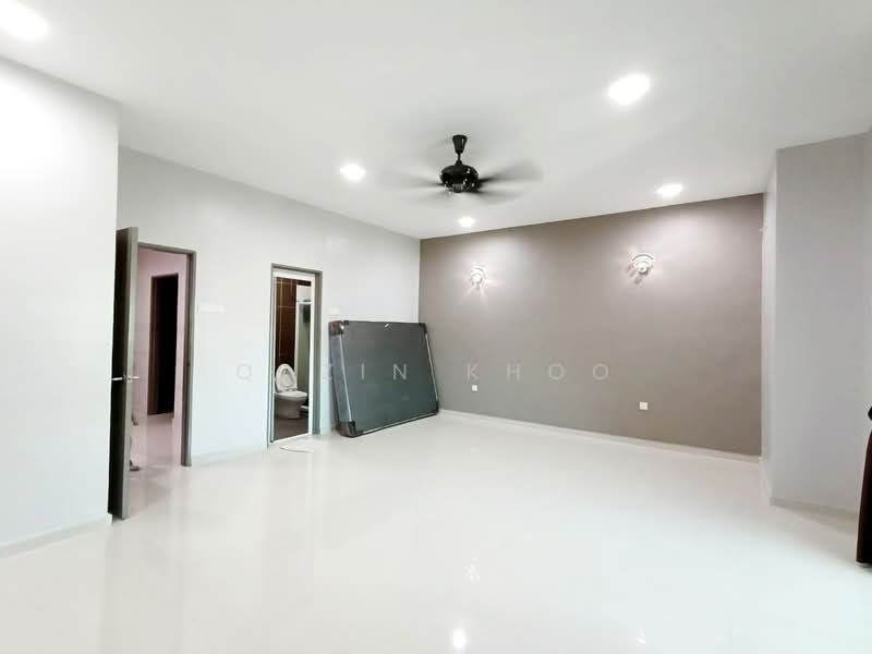 2-storey Terraced House for Rent in Taman Pengkalan Barat (Ipoh) - Qazin Khoo - Living Room - PropertyGuru.com.my