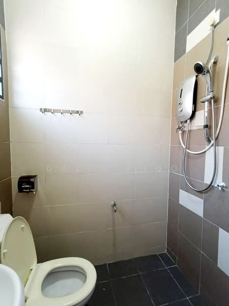 2-storey Terraced House for Rent in Taman Pengkalan Barat (Ipoh) - Qazin Khoo - Bathroom - PropertyGuru.com.my