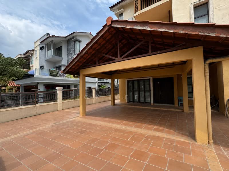 3-storey Terraced House for Sale in Jalil Sutera (Bukit Jalil) - CK Yee - Exterior - PropertyGuru.com.my