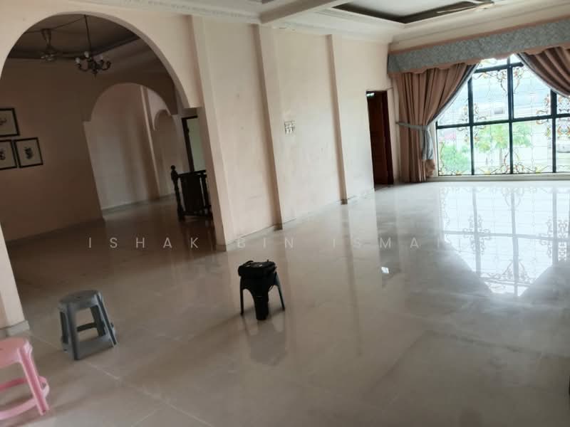 Rumah Banglo untuk Dijual di Cemerlang Heights (Gombak) - Ishak Bin Ismail - Living Room - PropertyGuru.com.my