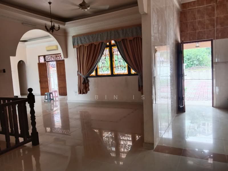 Rumah Banglo untuk Dijual di Cemerlang Heights (Gombak) - Ishak Bin Ismail - Living Room - PropertyGuru.com.my
