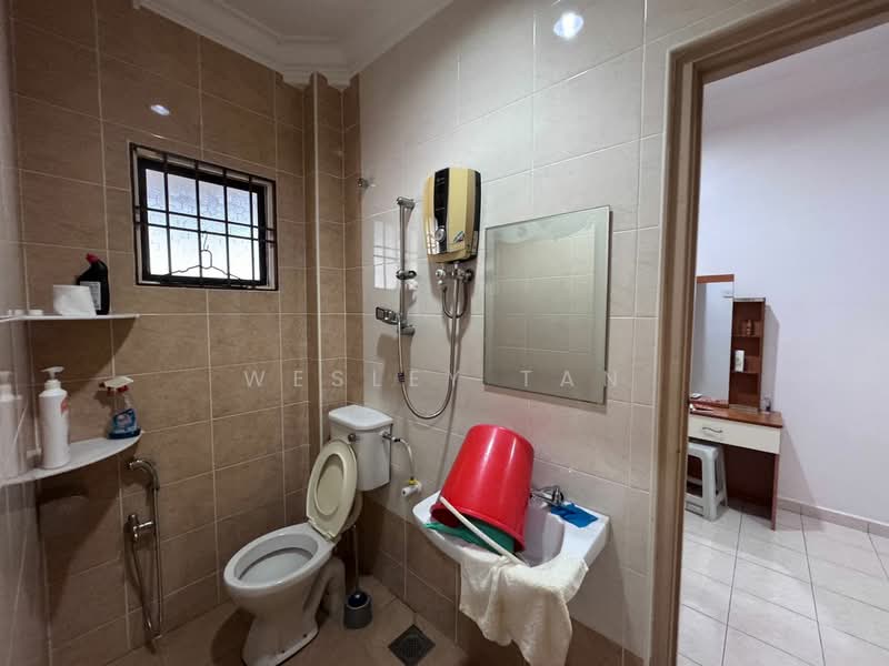 Terraced House for Sale in Taman Merdeka Jaya (Batu Berendam) - Wesley Tan - Bathroom - PropertyGuru.com.my